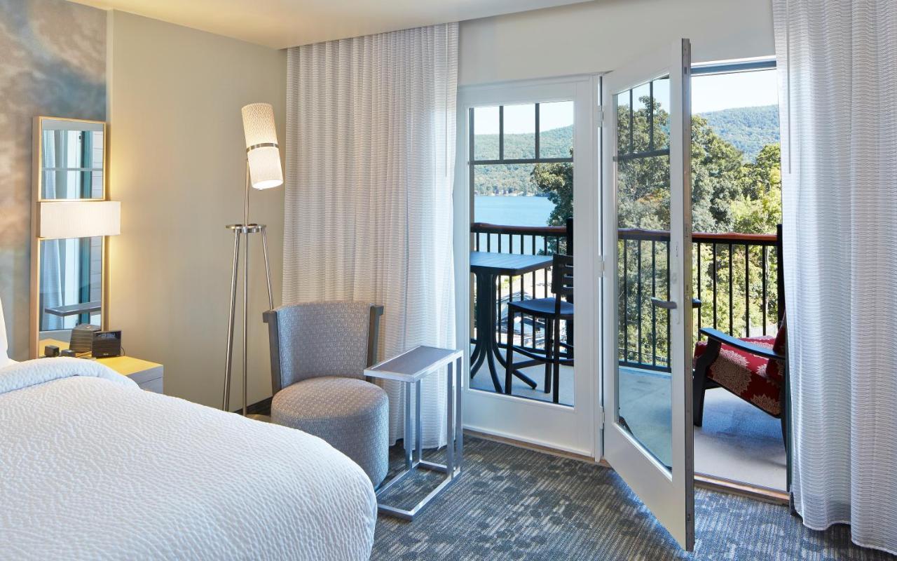 Courtyard By Marriott Lake George Exteriör bild