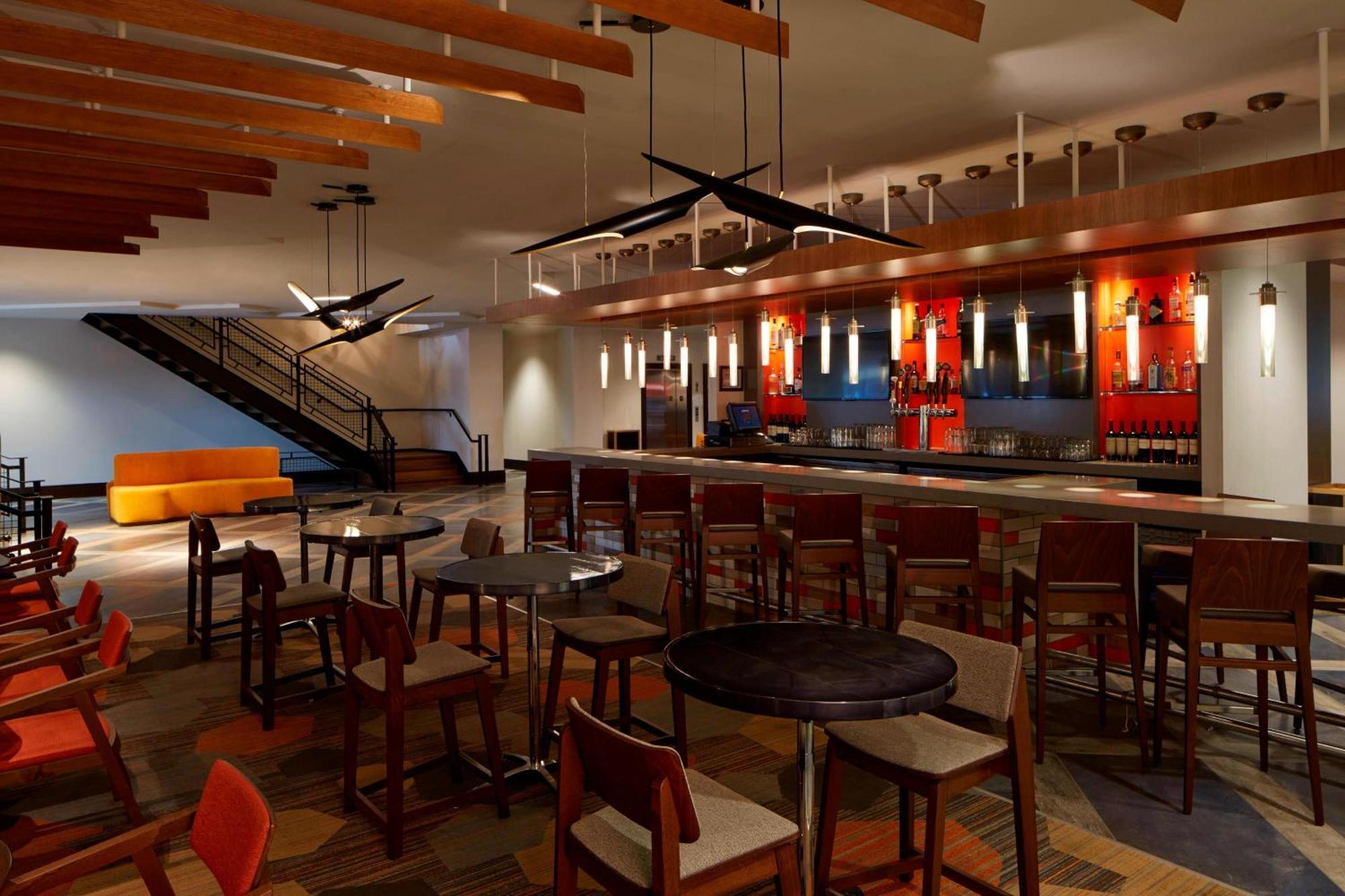 Courtyard By Marriott Lake George Exteriör bild