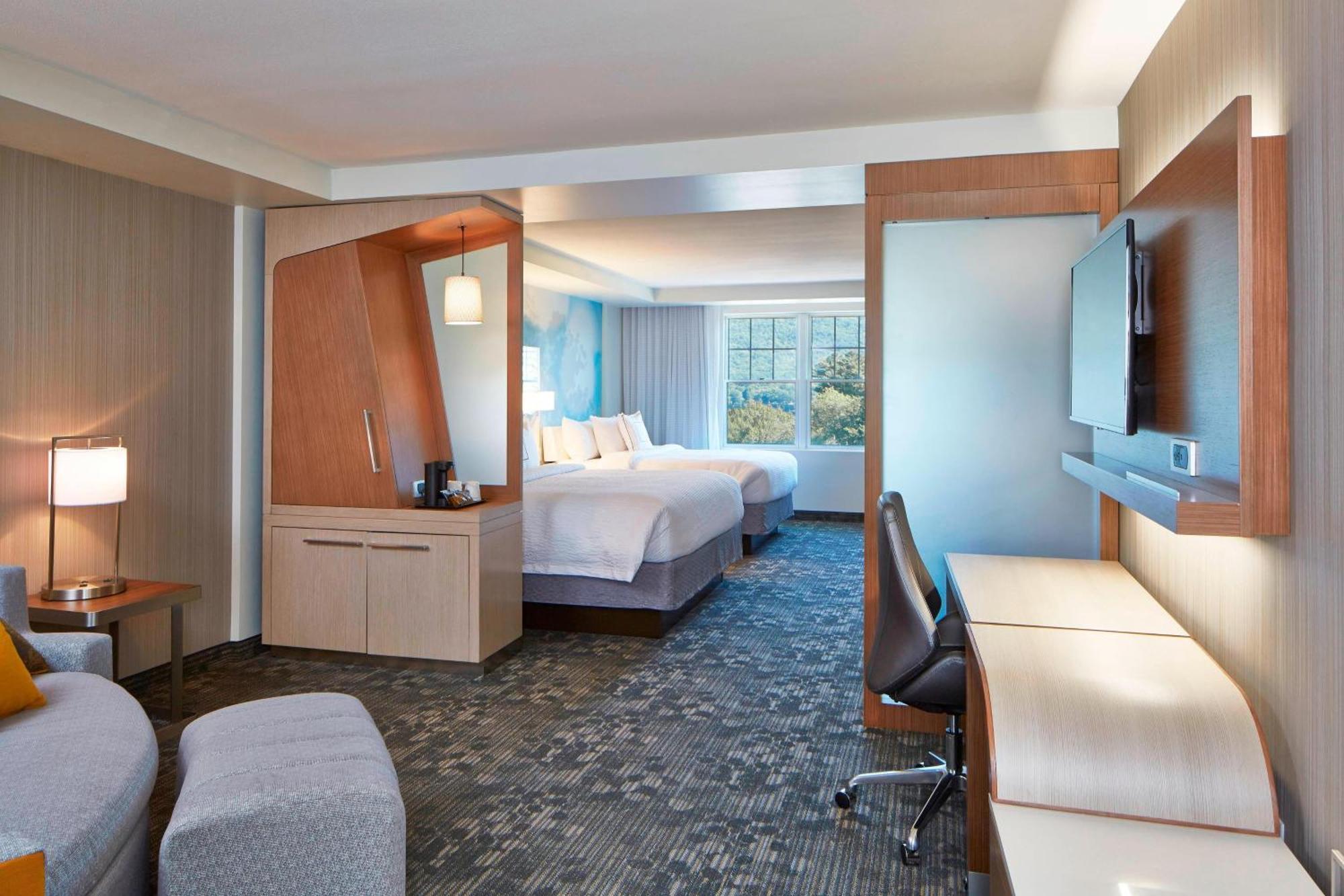Courtyard By Marriott Lake George Exteriör bild