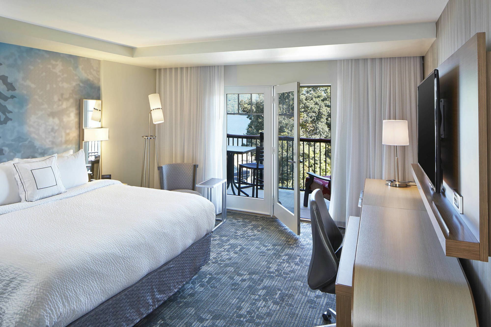Courtyard By Marriott Lake George Exteriör bild